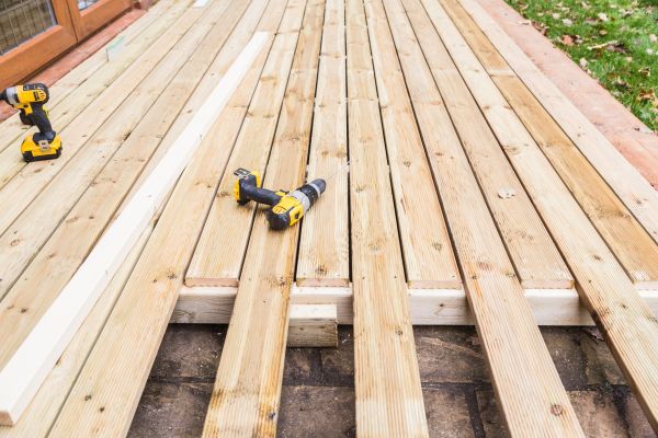 Cost of Damaged Deck Boards Repair in Salinas