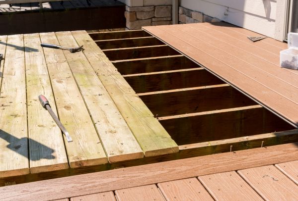Cost of Deck Floor Replacement in Salinas