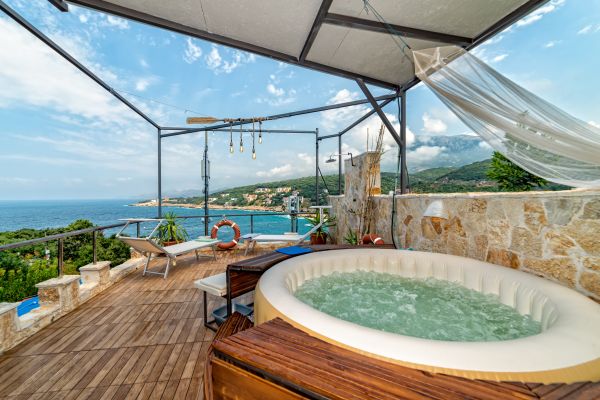 Cost of Spa Deck Construction in Salinas